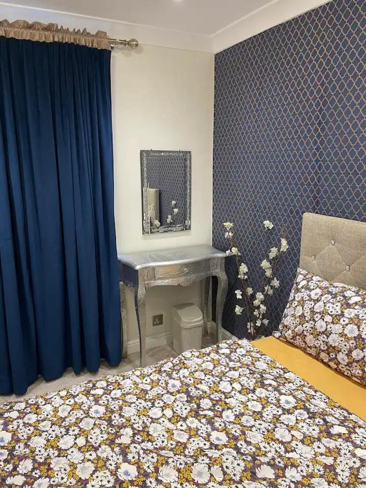 ברנהאם Beautiful Place To Live Near Heathrow Windsor Legoland & Free Parking Onsite מראה חיצוני תמונה