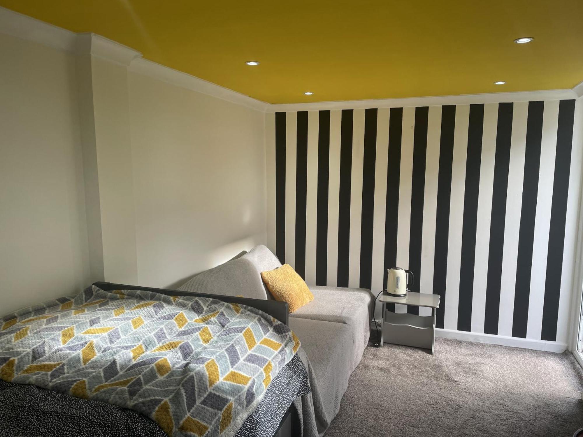 ברנהאם Beautiful Place To Live Near Heathrow Windsor Legoland & Free Parking Onsite מראה חיצוני תמונה
